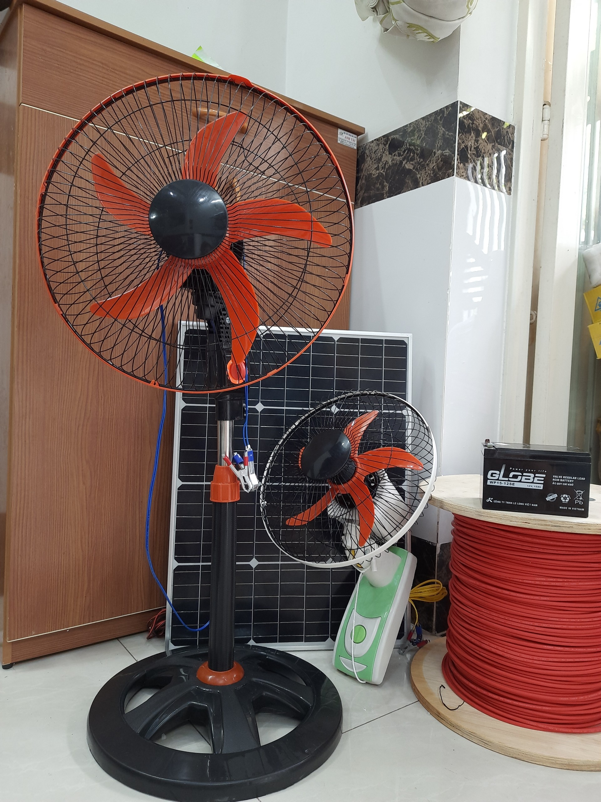 COMBO HAI CÂY QUẠT ĐỨNG 12V