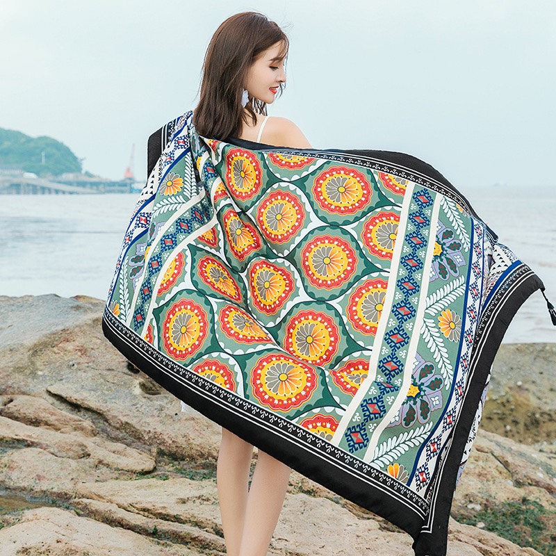 Khăn choàng Boho đi biển