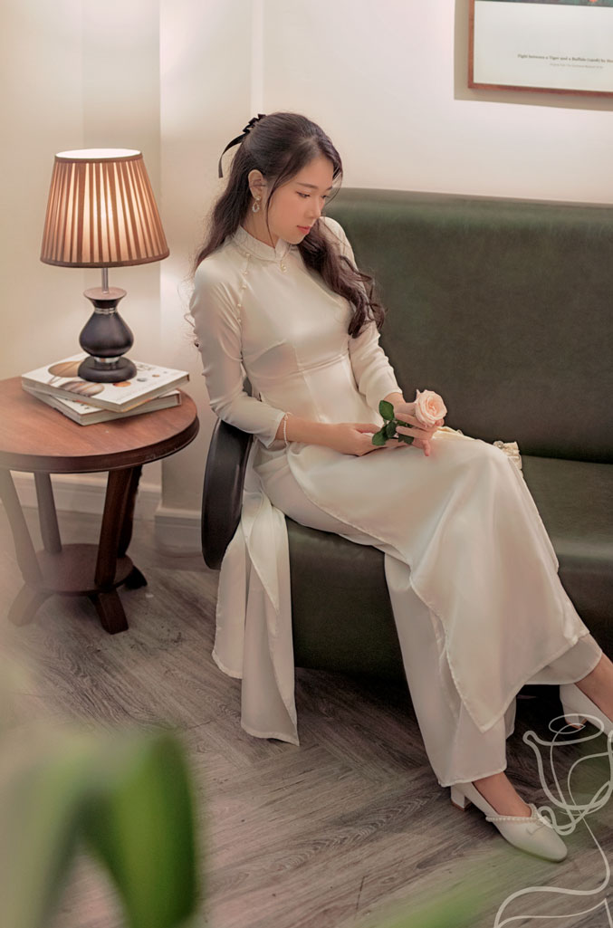 Sumire Store Áo dài Truyền thống Tú Khuê