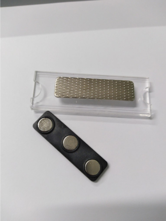 Nam châm bảng tên 3 nút siêu hút 45x13mm