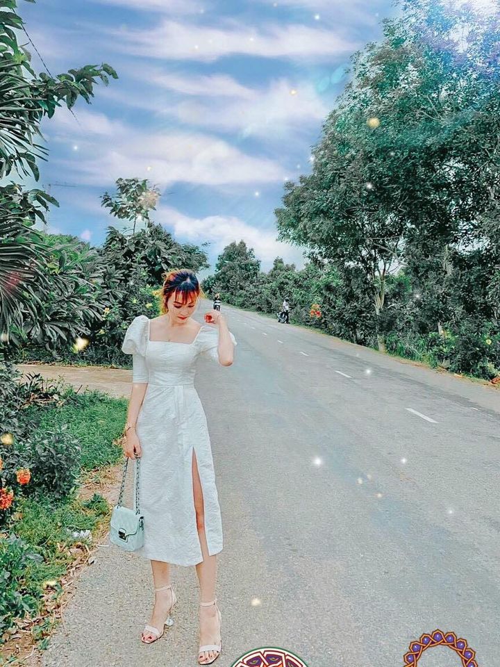 Đầm body gấm hoa xẻ đùi TRIPBLE T DRESS - Size M/L đến 57kg - MS229V