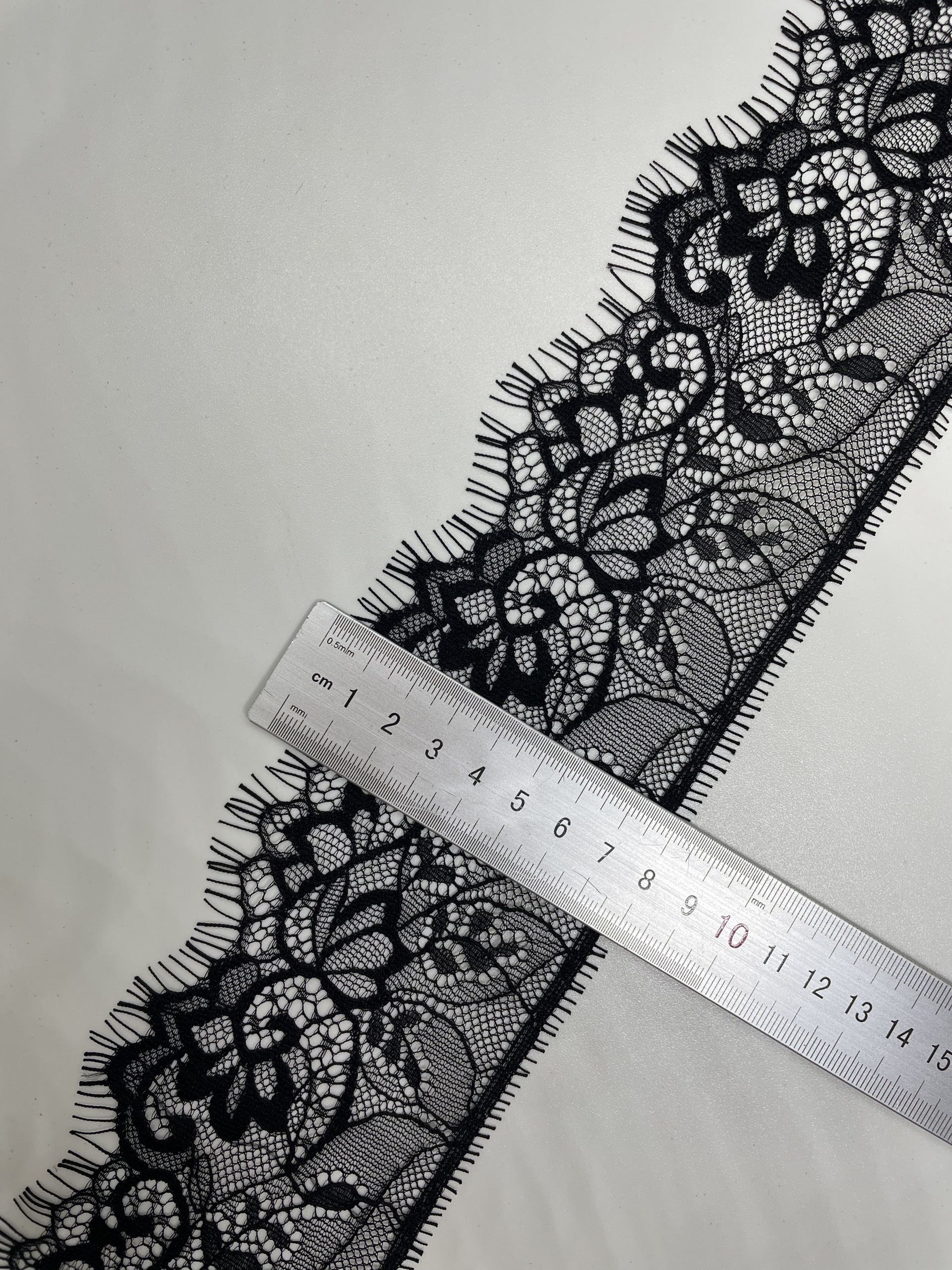 [0069] 3m viền ren mi thêu hoa - khổ rộng 8,5 cm (đã bao gồm viền lông mi)