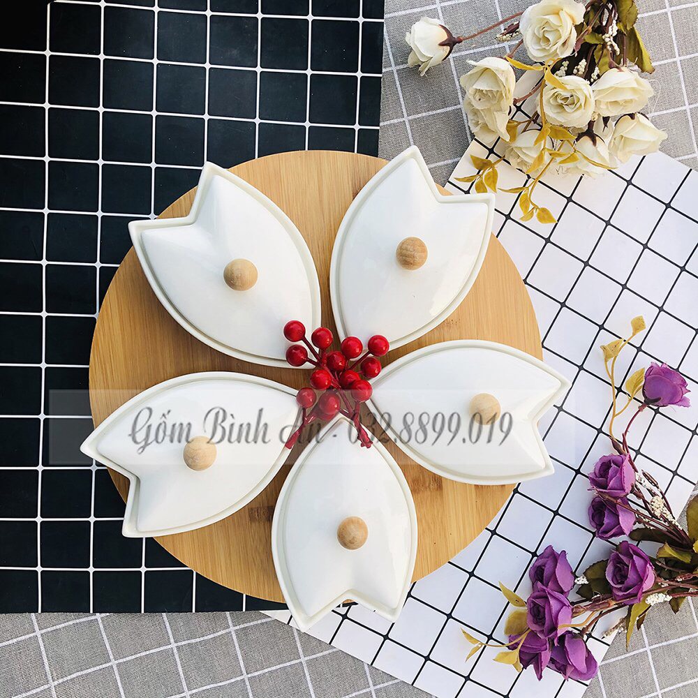 khay mứt tết bằng gốm sứ kèm đế gỗ