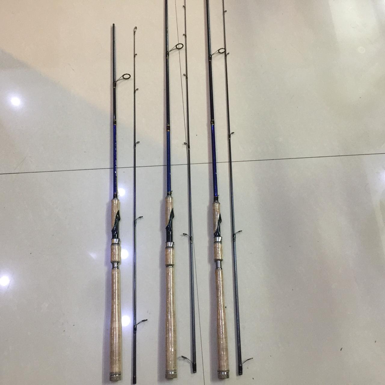 Cần câu lure 2 khúc Striker  2.1 m - 2.4 m - 2.7 m
