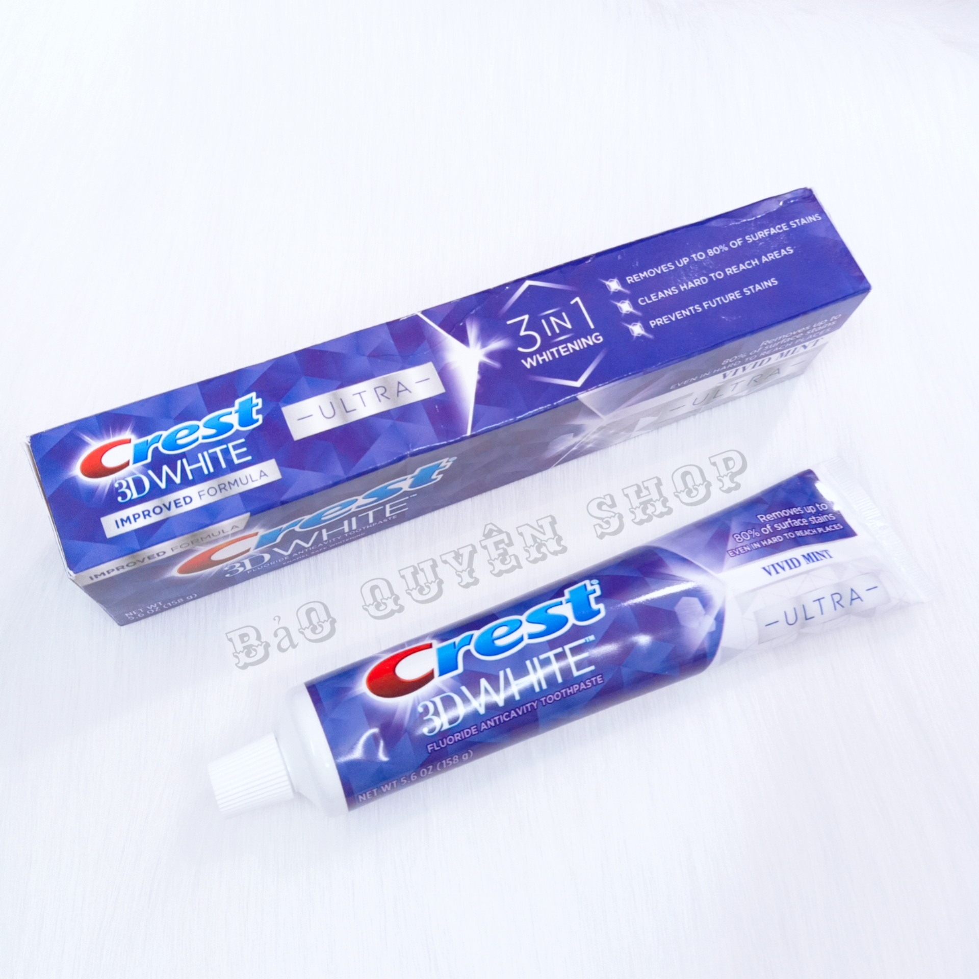 Kem đánh trắng răng Crest 3D White Vivid Mint Ultra 158g