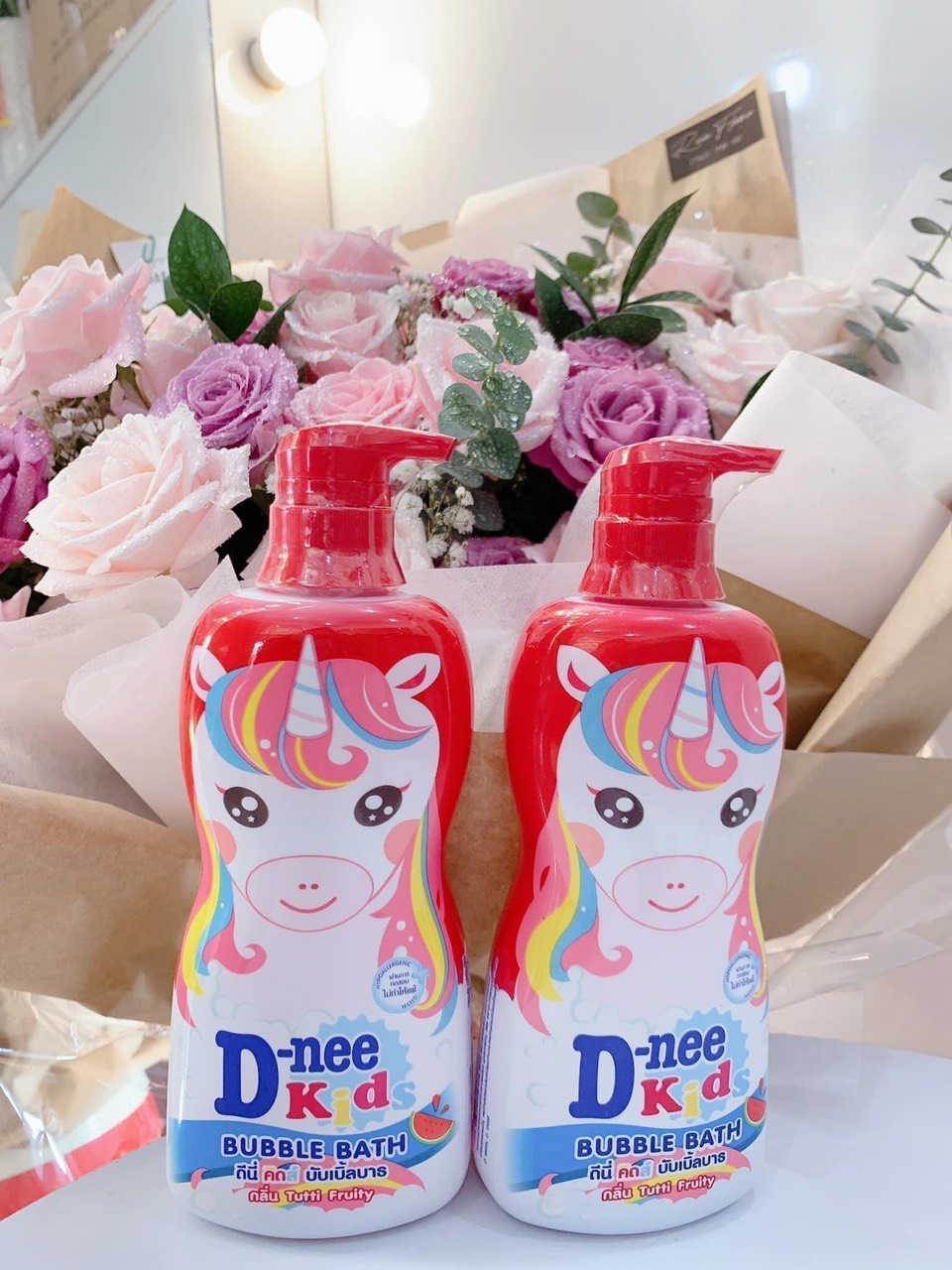 [HCM]Sữa tắm gội cho bé Dnee kids Thái Lan 400ml [ Đỏ ]