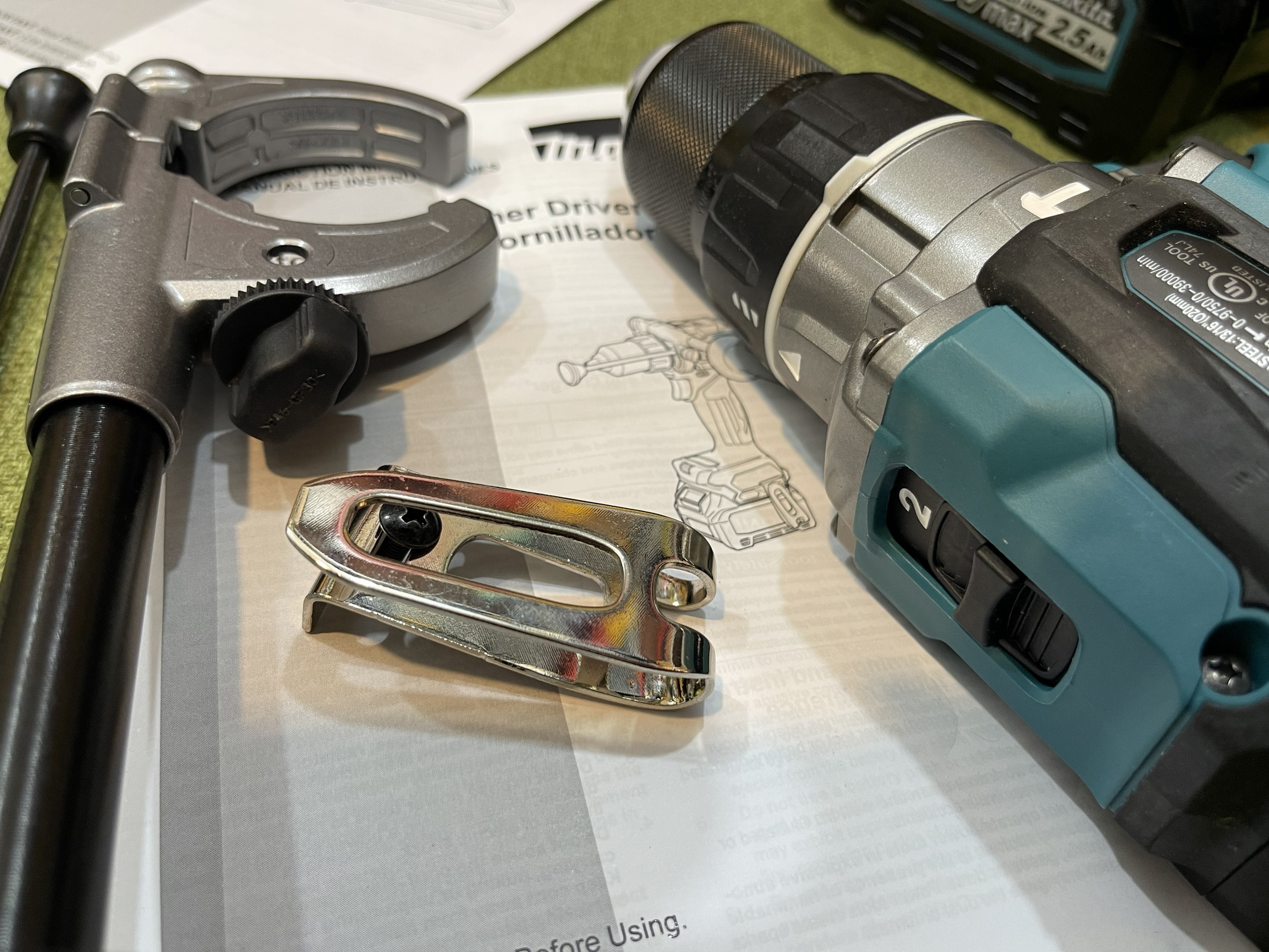 Máy khoan pin Makita 40V GPH01