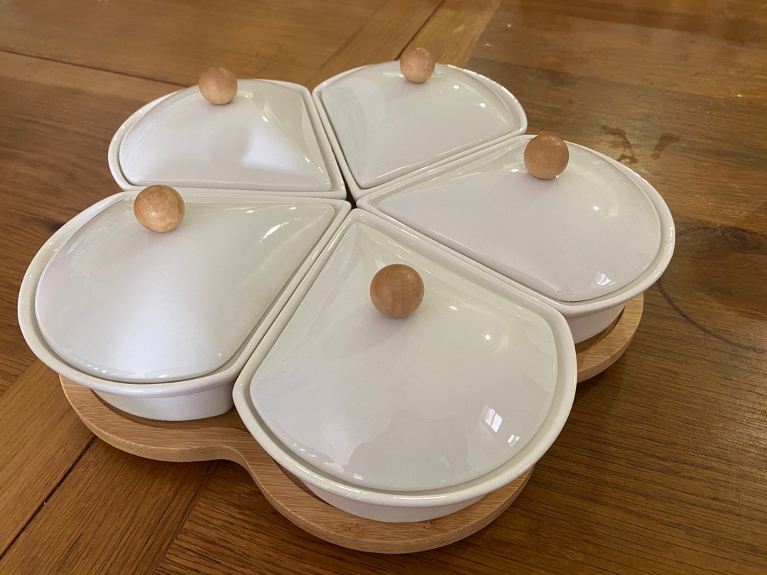 KHAY MỨT TẾT, KHAY MỨT SỨ, KHAY SỨ BÁNH KẸO CAP CẤP