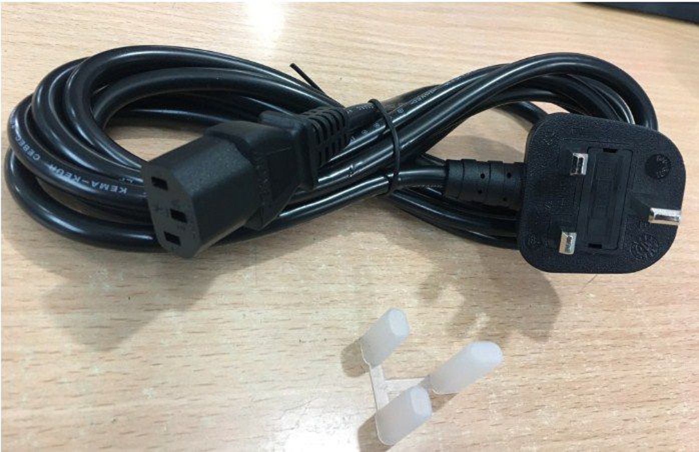 Dây nguồn máy tính PC và laptop cũ tháo máy