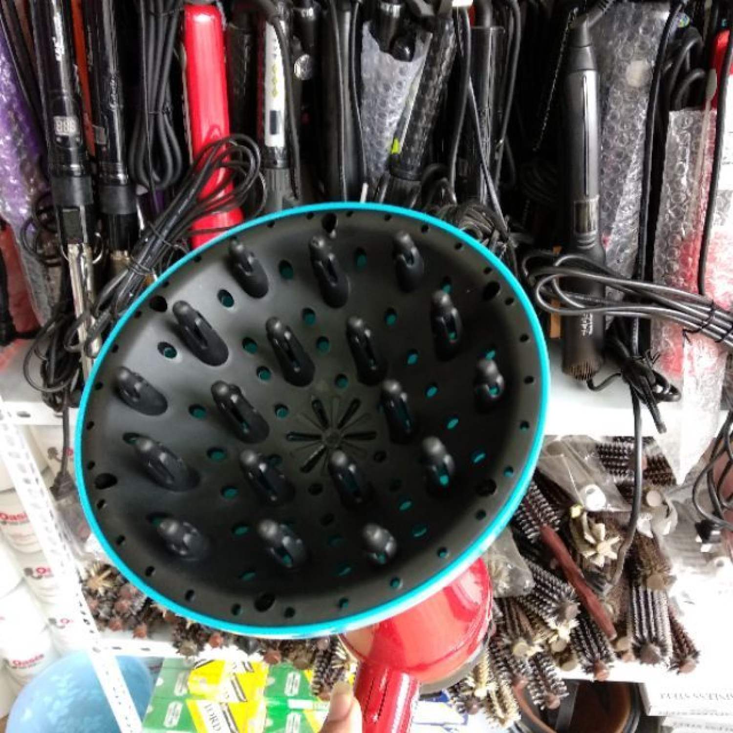Loa sấy tạo kiểu cho tóc uốn xoăn