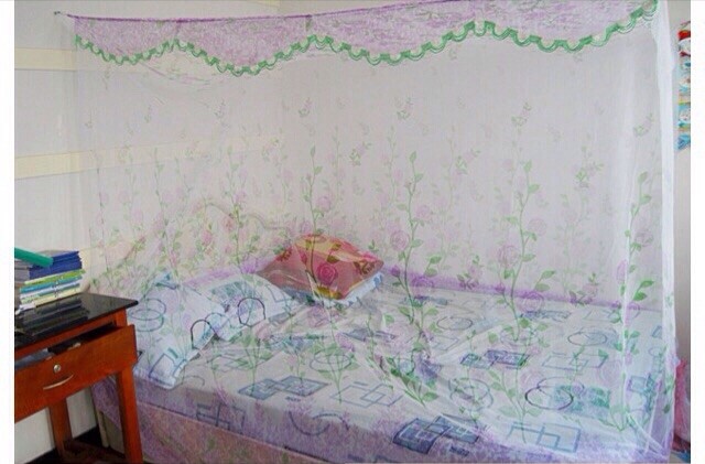 Màn tuyn trắng không cửa loại 1m8 x 2m