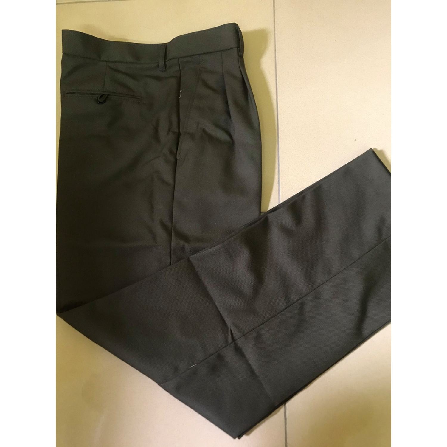 Quần dạ (trυng) màu cỏ úa