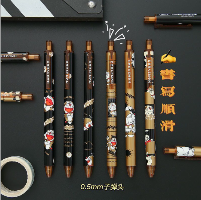 Bút bi Doramon mực đen ngòi 0.5mm