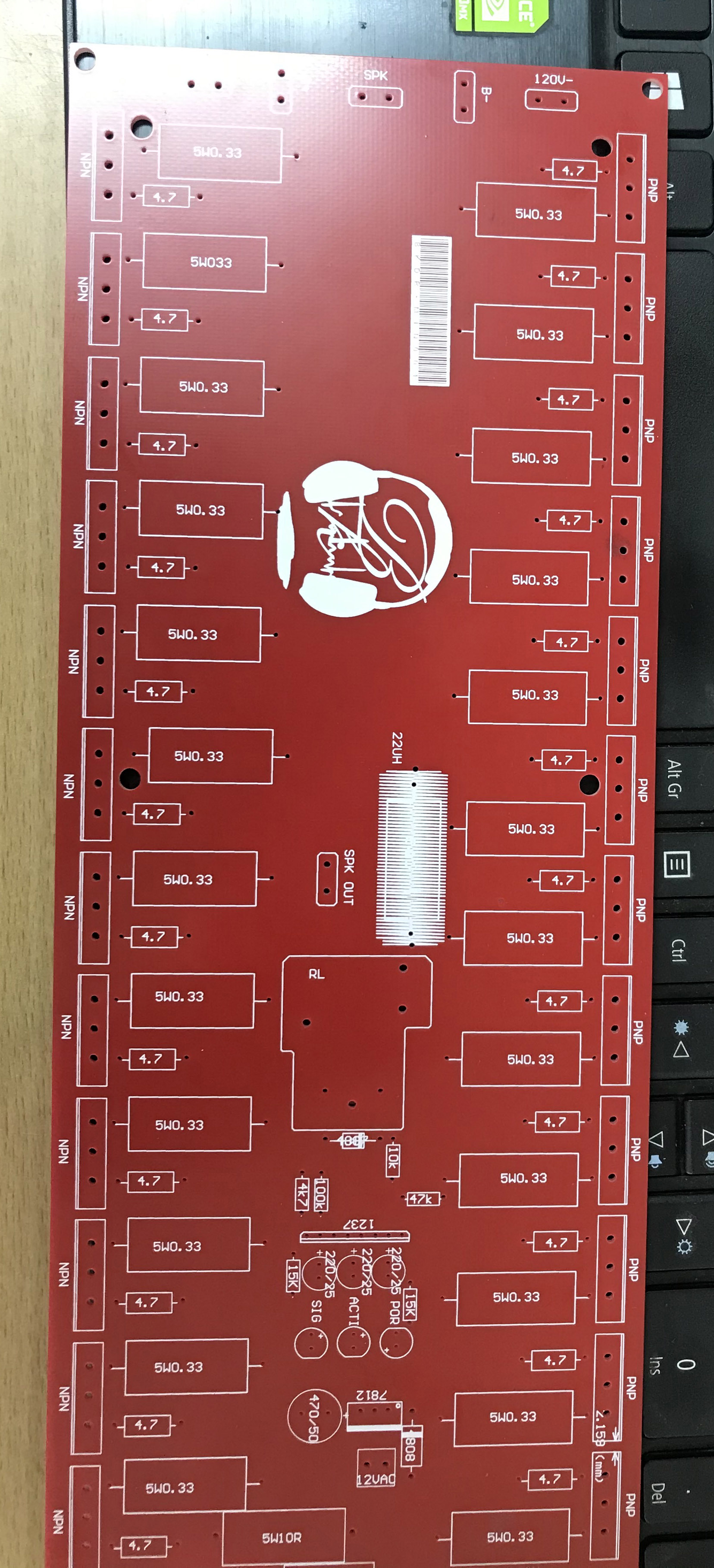 PCB gắn 24 sò liền raly bảo vệ