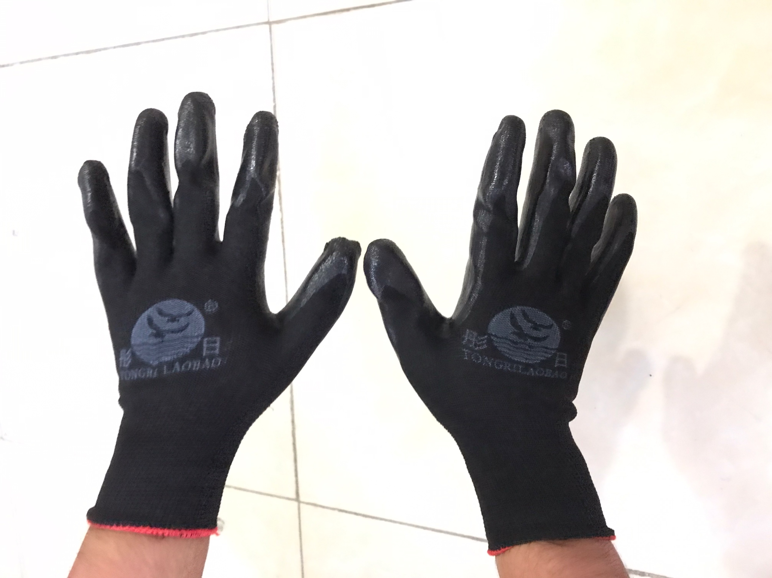 Bịch 12 đôi găng tay sơn đen, găng tay sơn xanh, găng tay lao động