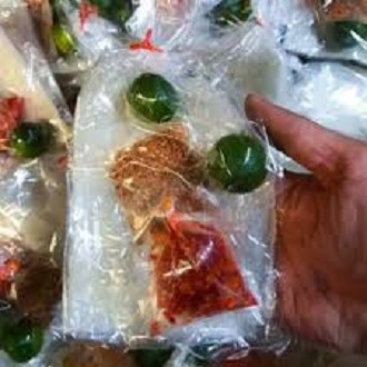 1 bịch bánh tráng ớt tắc siêu ngon