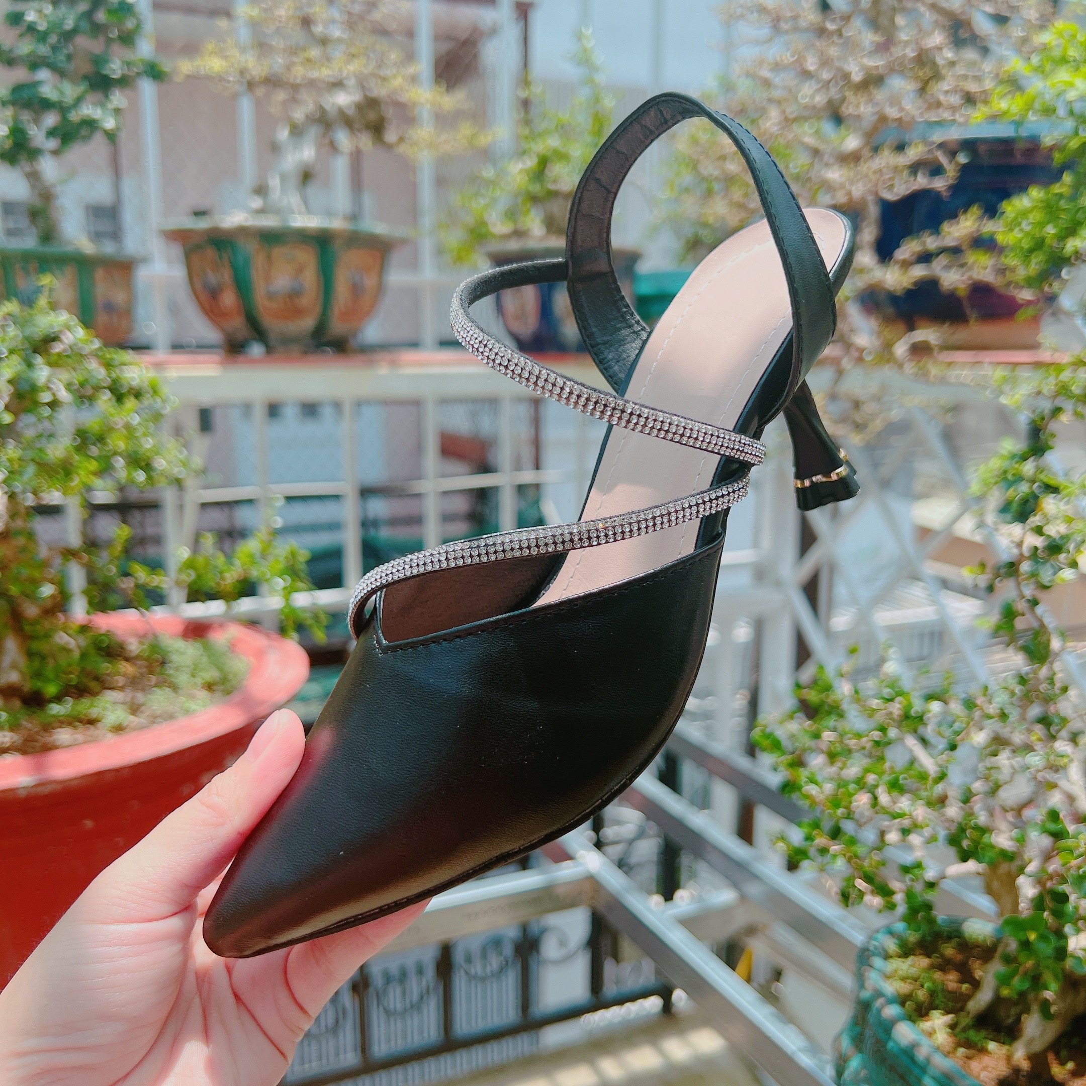 Giày nữ gót nhọn phối dây đá cao 7cm (Fom to 1.5 ) - V7
