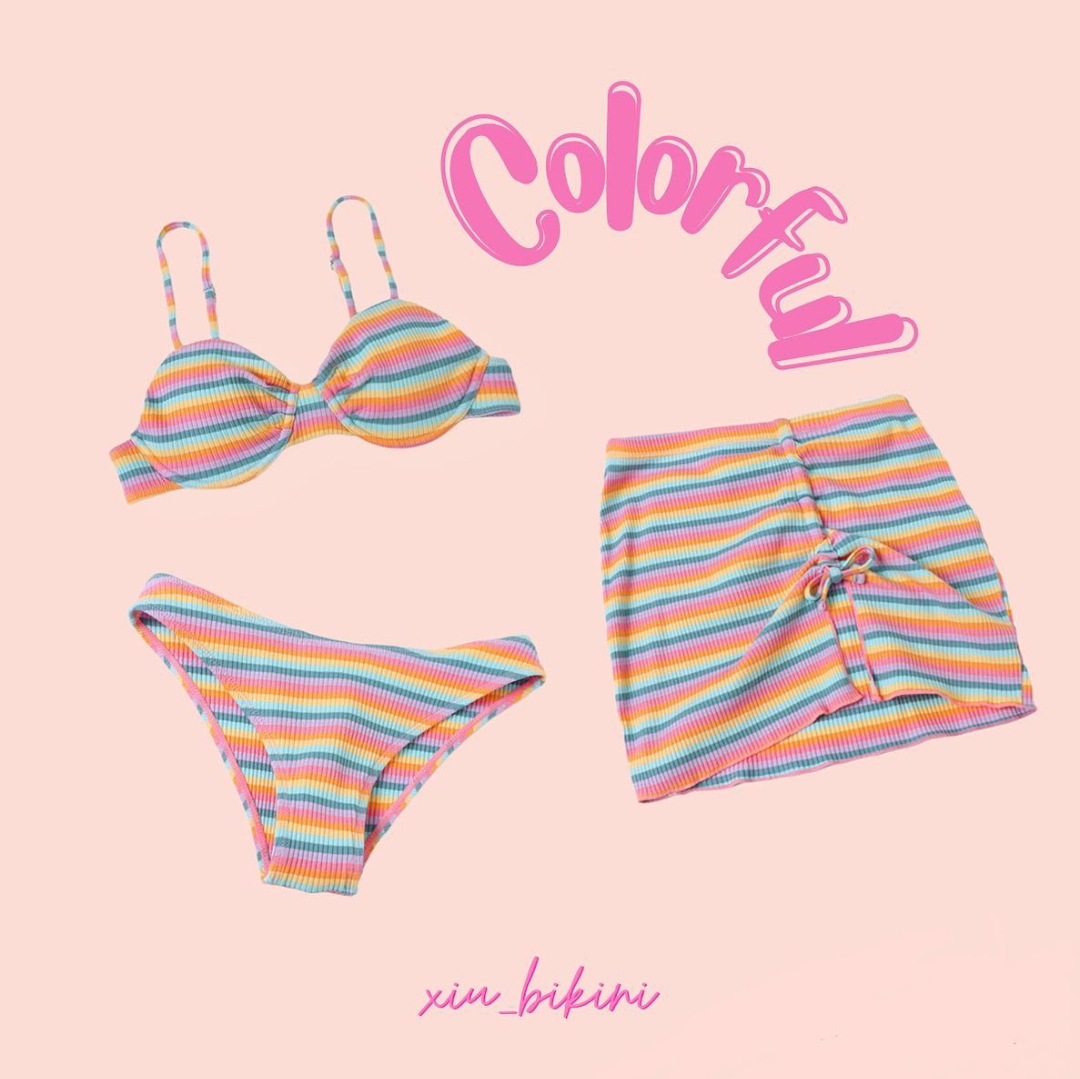 Bikini 2 mảnh kèm váy cover