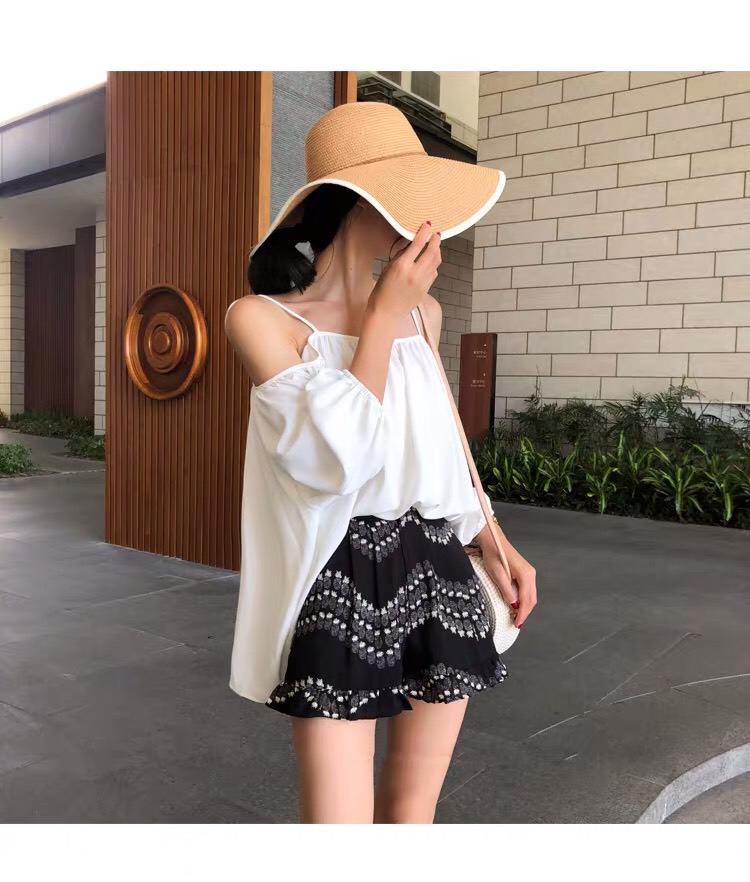 Áo voan trễ vai form rộng hai dây siêu mát mẻ TTSA0177