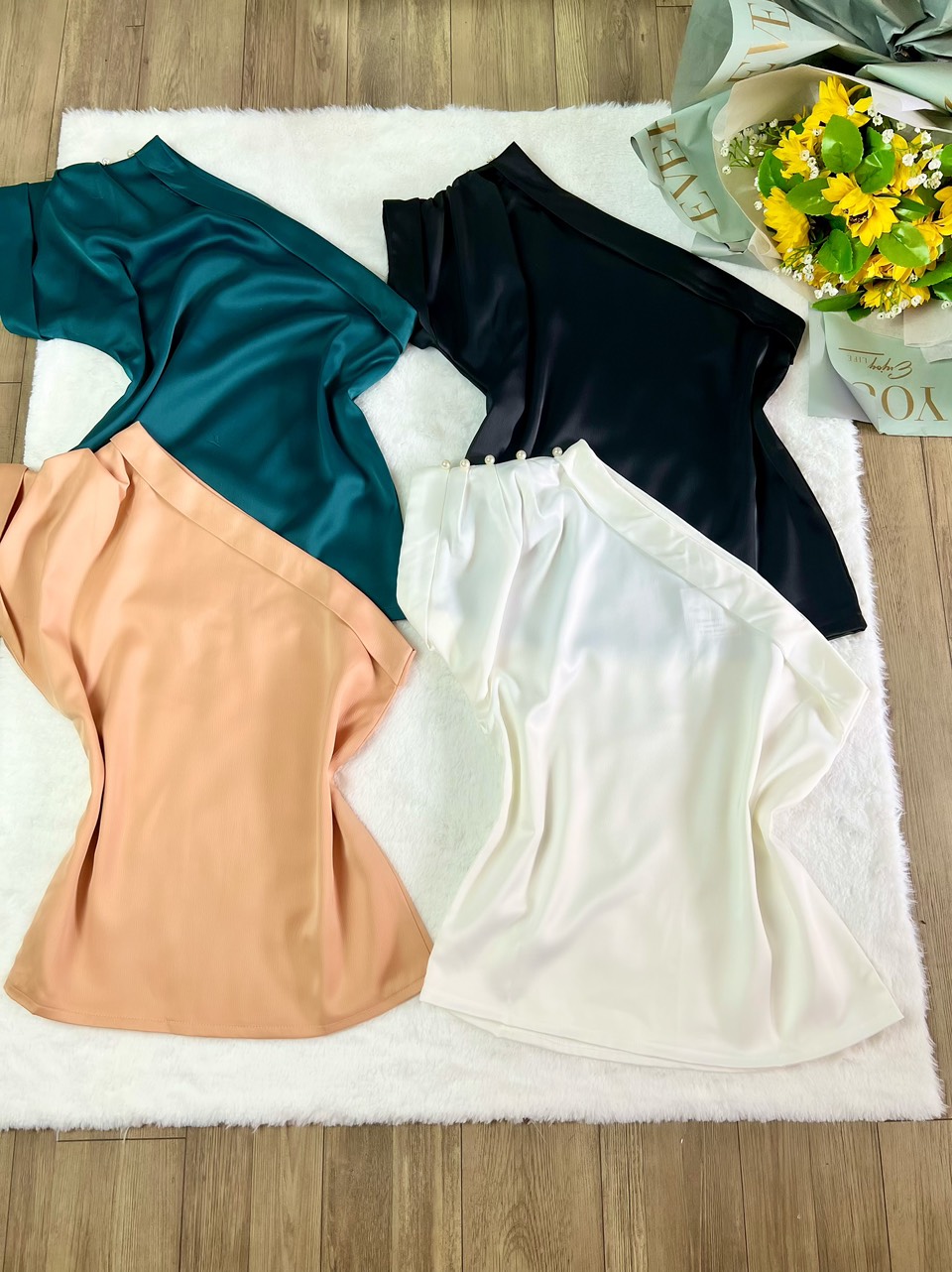 HÌNH THẬT 100% ÁO LỤA LỆCH VAI ĐÍNH NGỌC NHIẾU SIZE