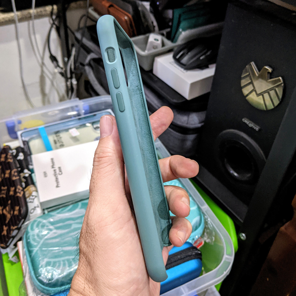 [HCM]Ốp lưng Benks - Magic Smooth cho iPhone 11Pro Max (xanh rêu).