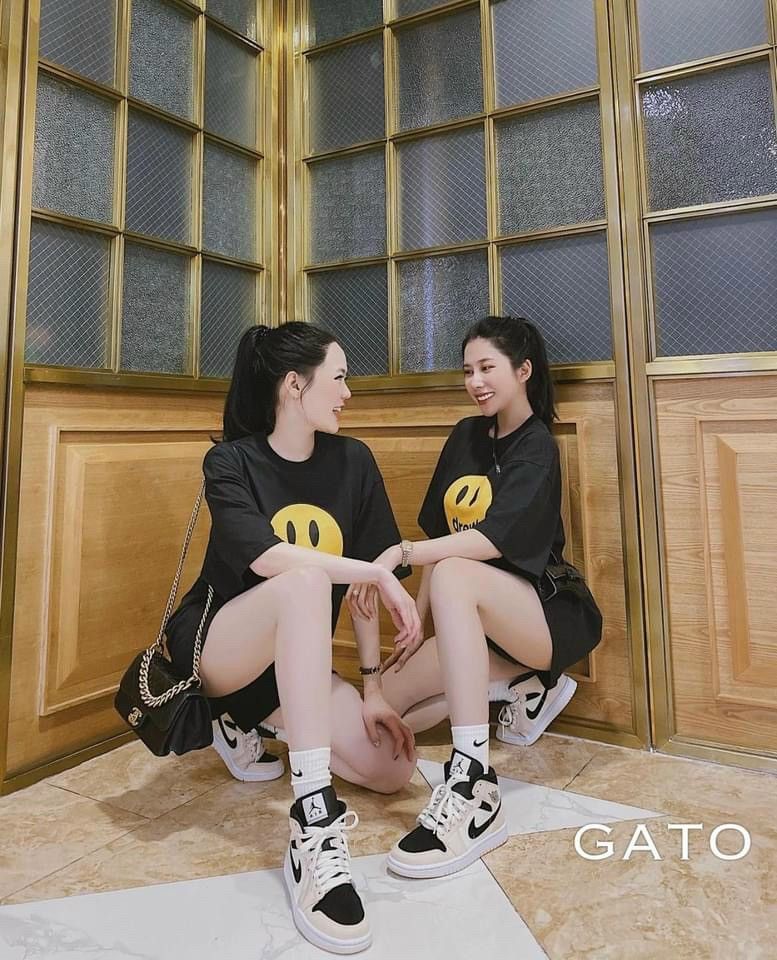 Áo thun form rộng mặt cười - UT126