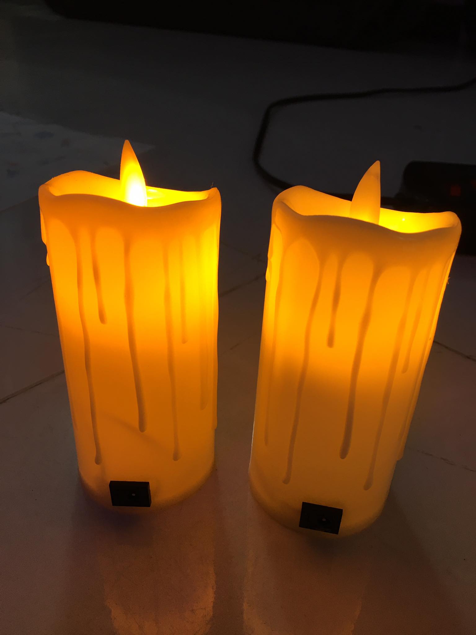 2 CÂY NẾN ĐIỆN TỬ 5X11cm (Không cần pin)