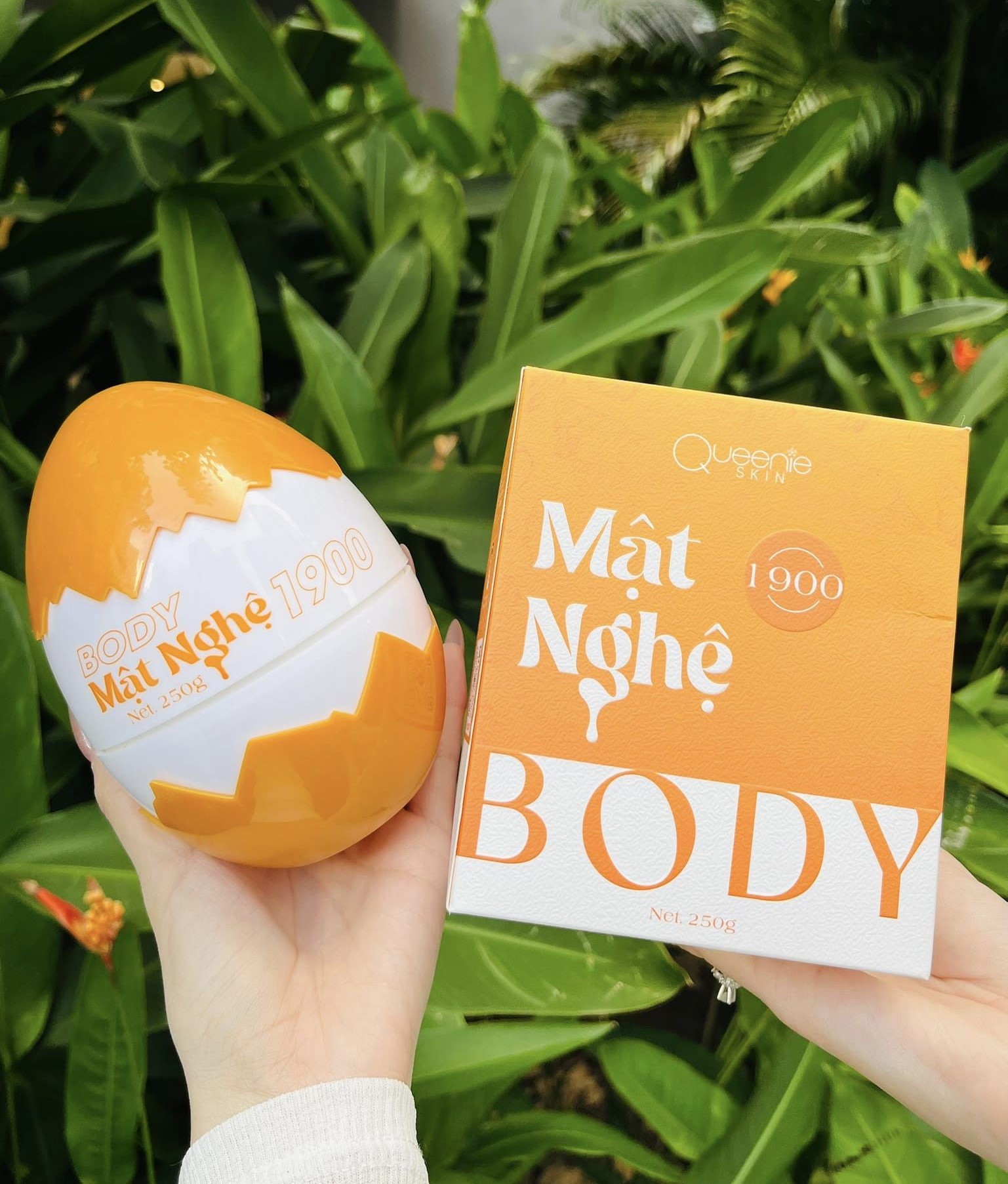 Kem dưỡng trắng da body mật nghệ 1900 Queenie Skin 250g - Tặng 1 gói peel body