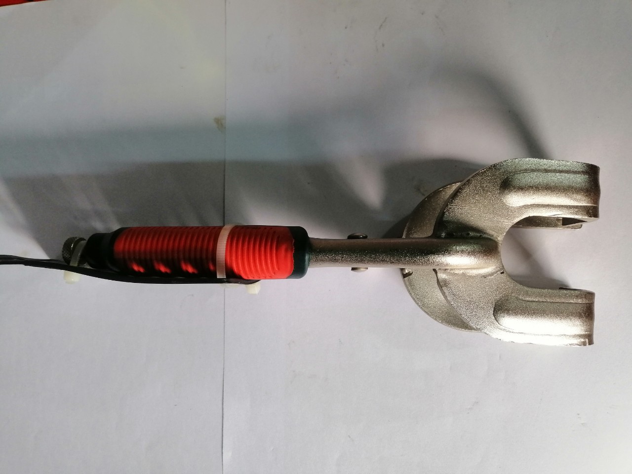 Kìm chết miệng chữ C 10'' (250mm) hiệu Avatar