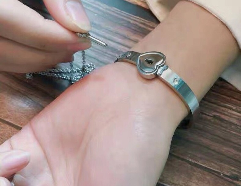 [HCM]Vòng tay titan ổ khoá