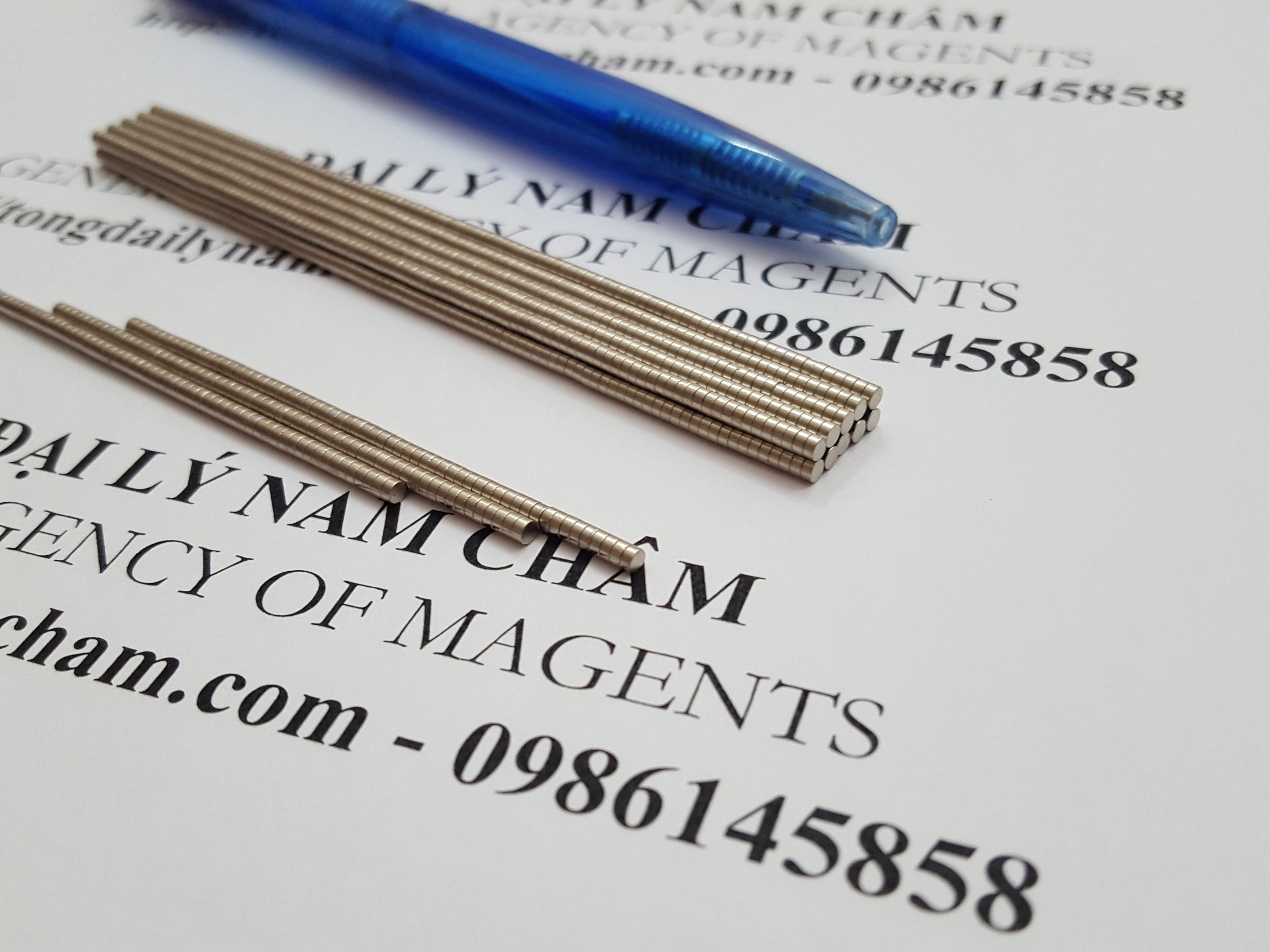 100 viên nam châm mini 1x2mm