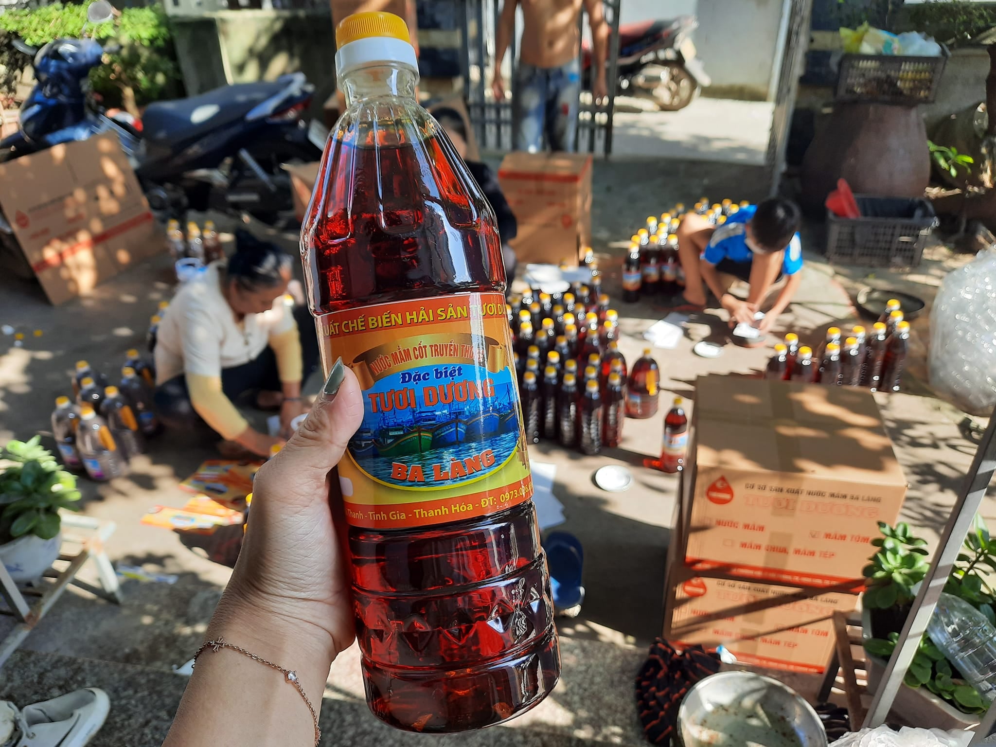 Nước mắm Ba Làng cốt cá cơm 1Lít đặc biệt