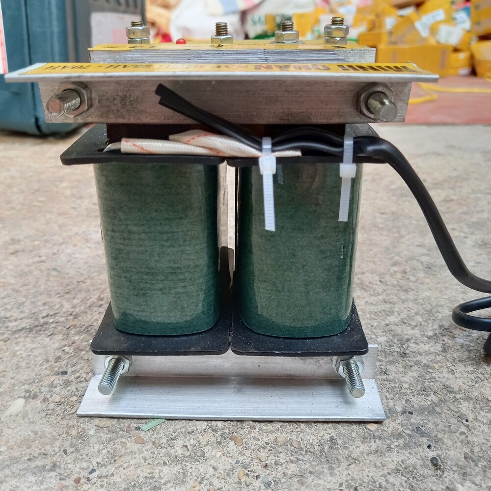 Sạc bình ac quy 12v từ 25Ah-70Ah