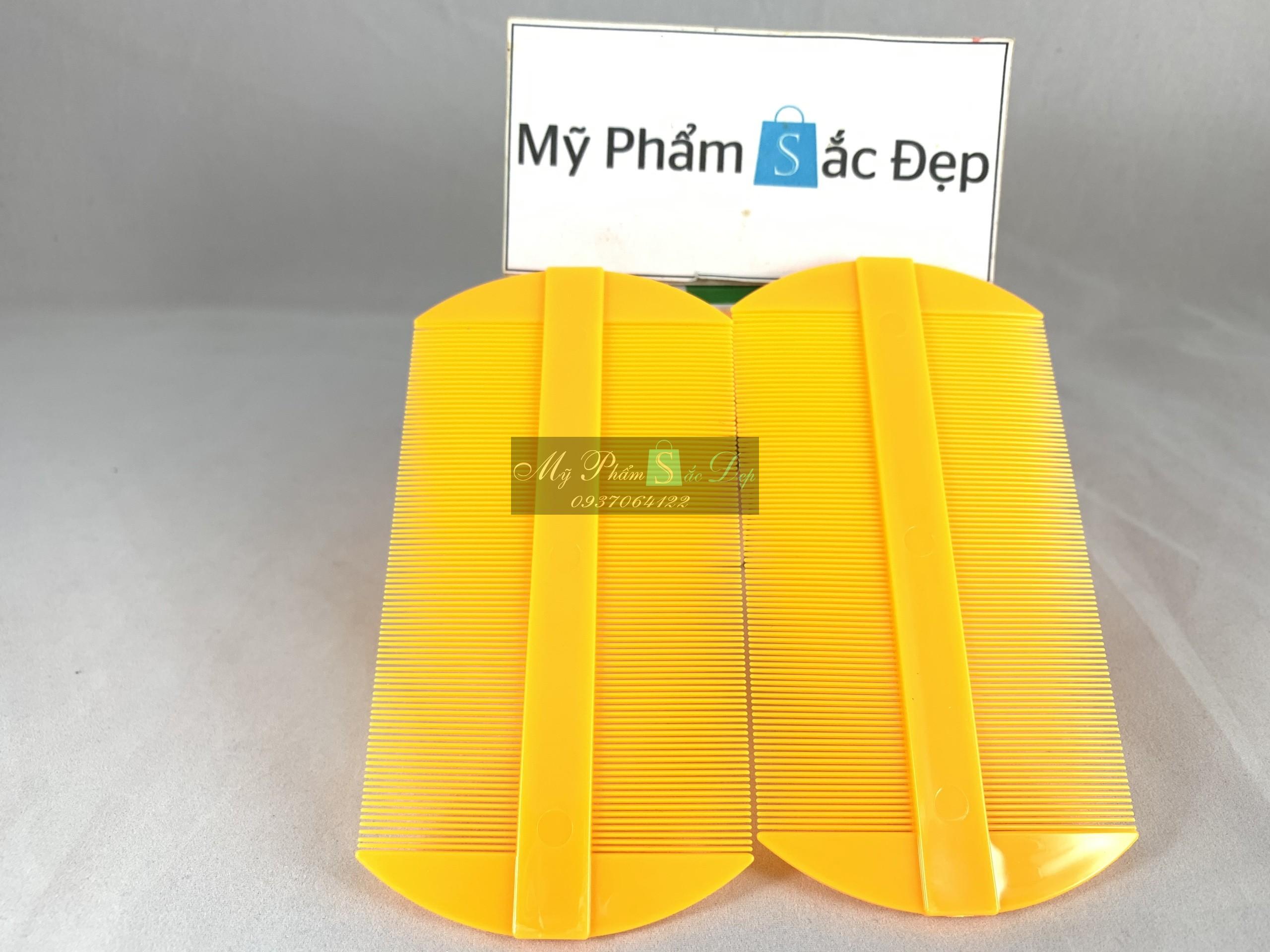 [HCM]Lược chải chấy - chí bằng nhựa