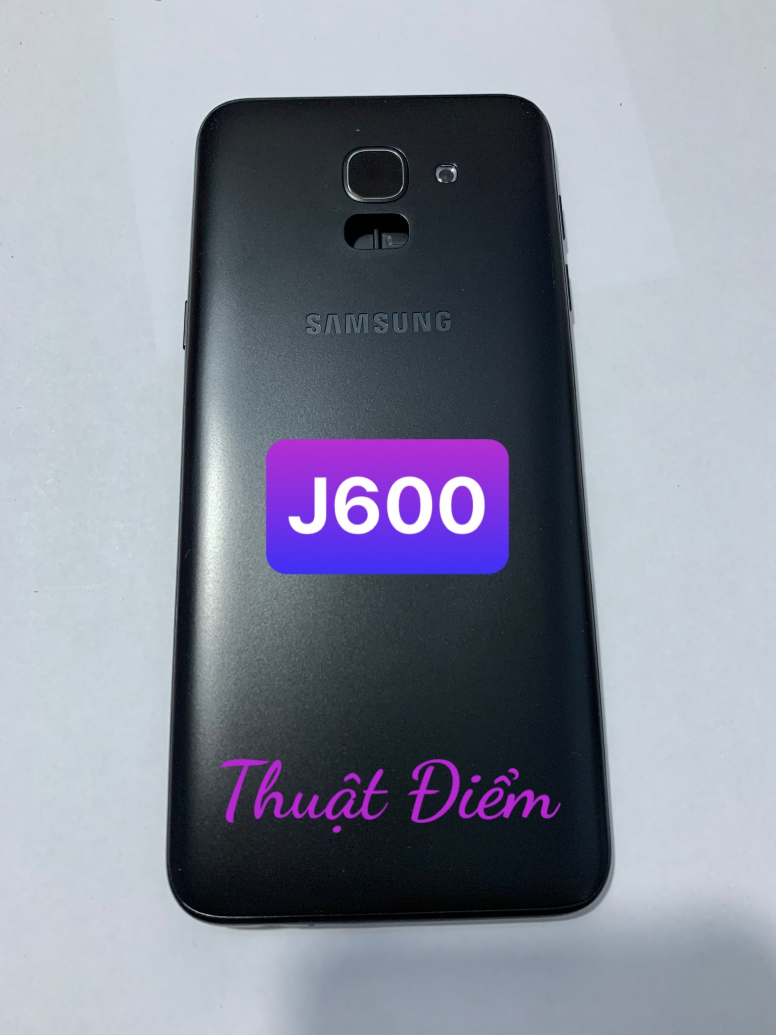 bộ xương vỏ samsung J600 / J6 2018
