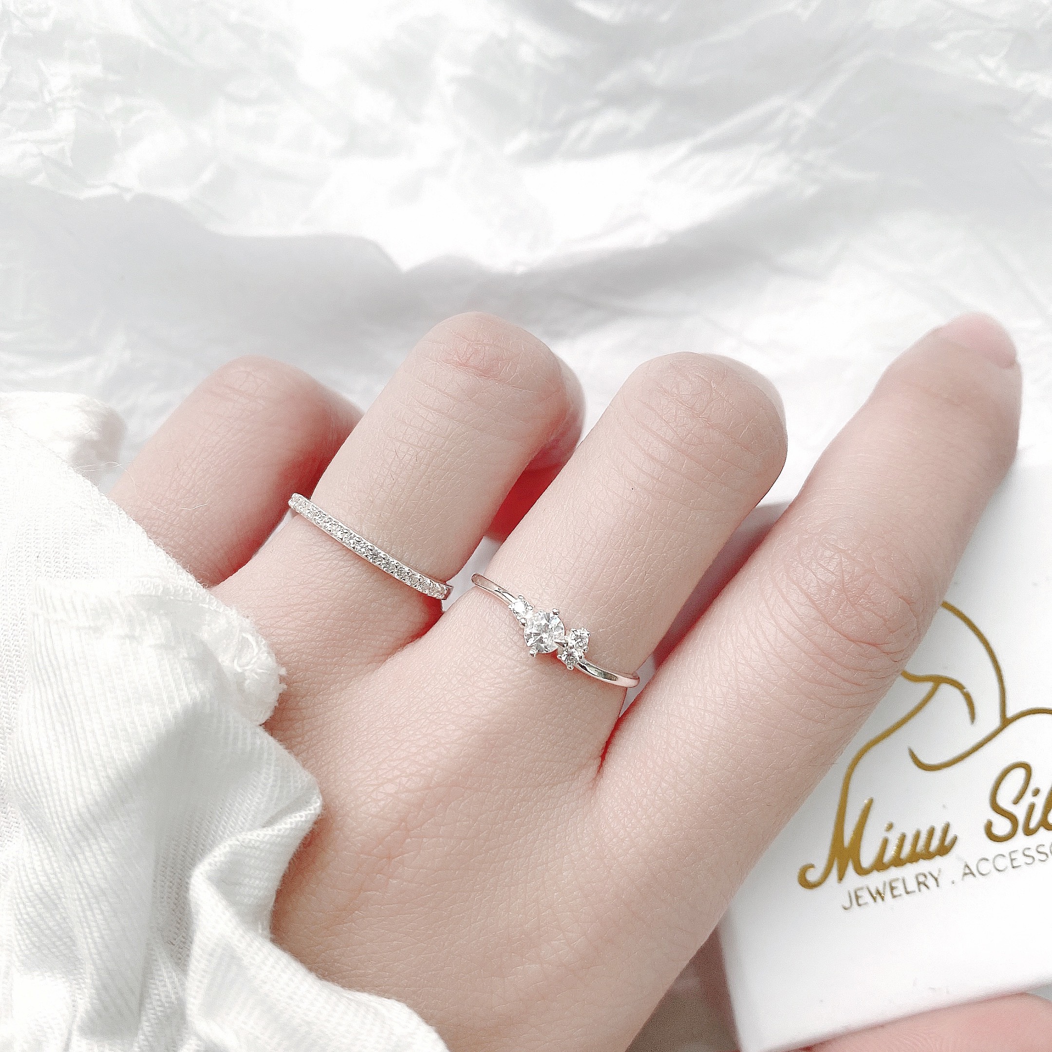Nhẫn bạc nữ Miuu Silver cong đính đá K - Jade Ring