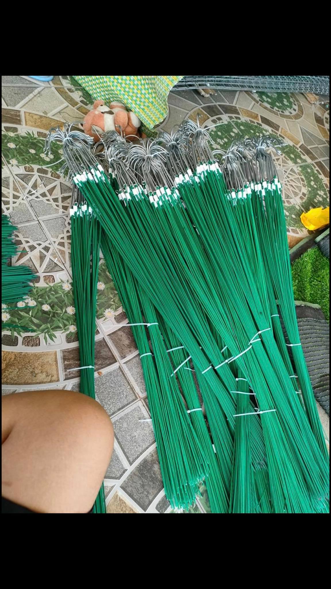 10 móc kẽm bọc nhựa treo lan dài 90cm