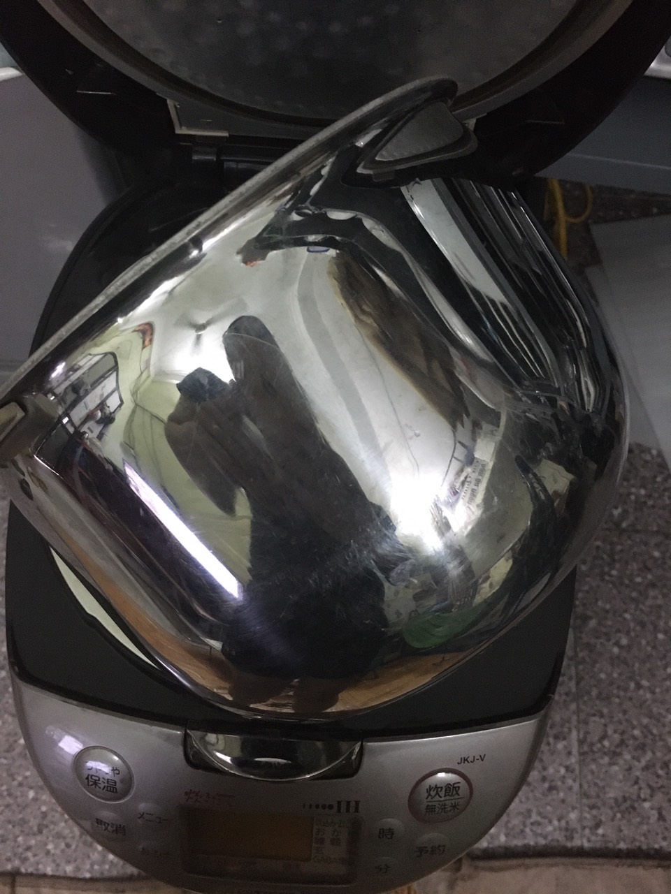 Nồi cơm điện nội địa Nhật TIGER (1.8L) JKJ-V (2012)