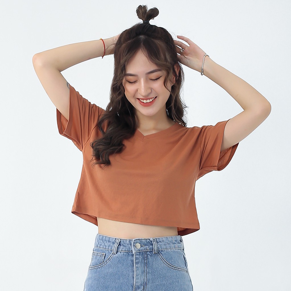 Áo croptop form rộng cổ tim - GEN J