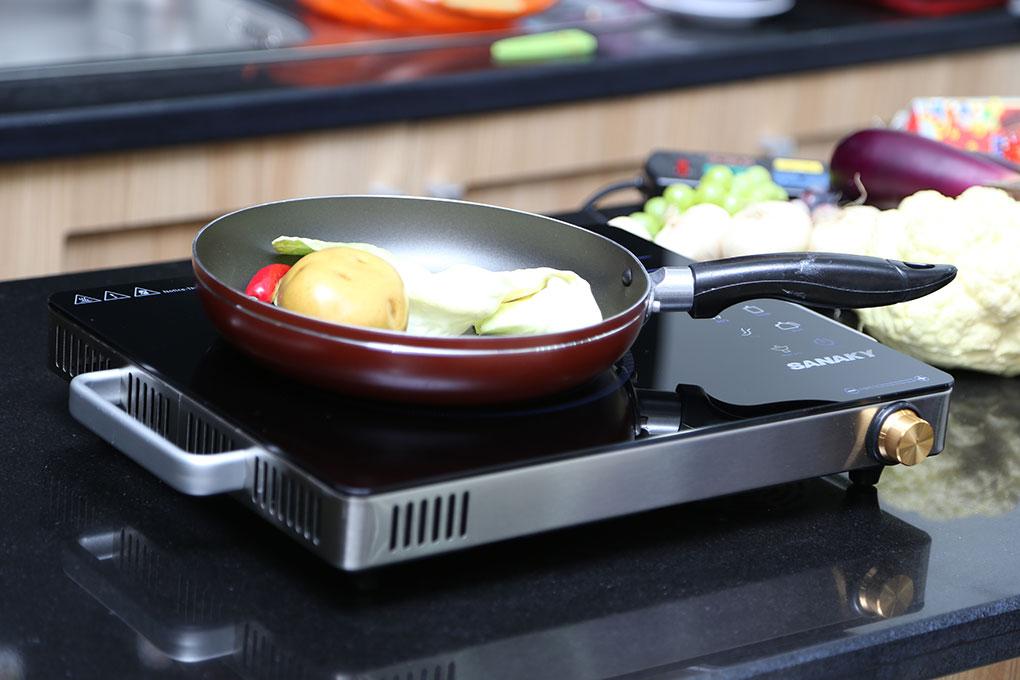 Bếp hồng ngoại Sanaky SNK-2524HGN