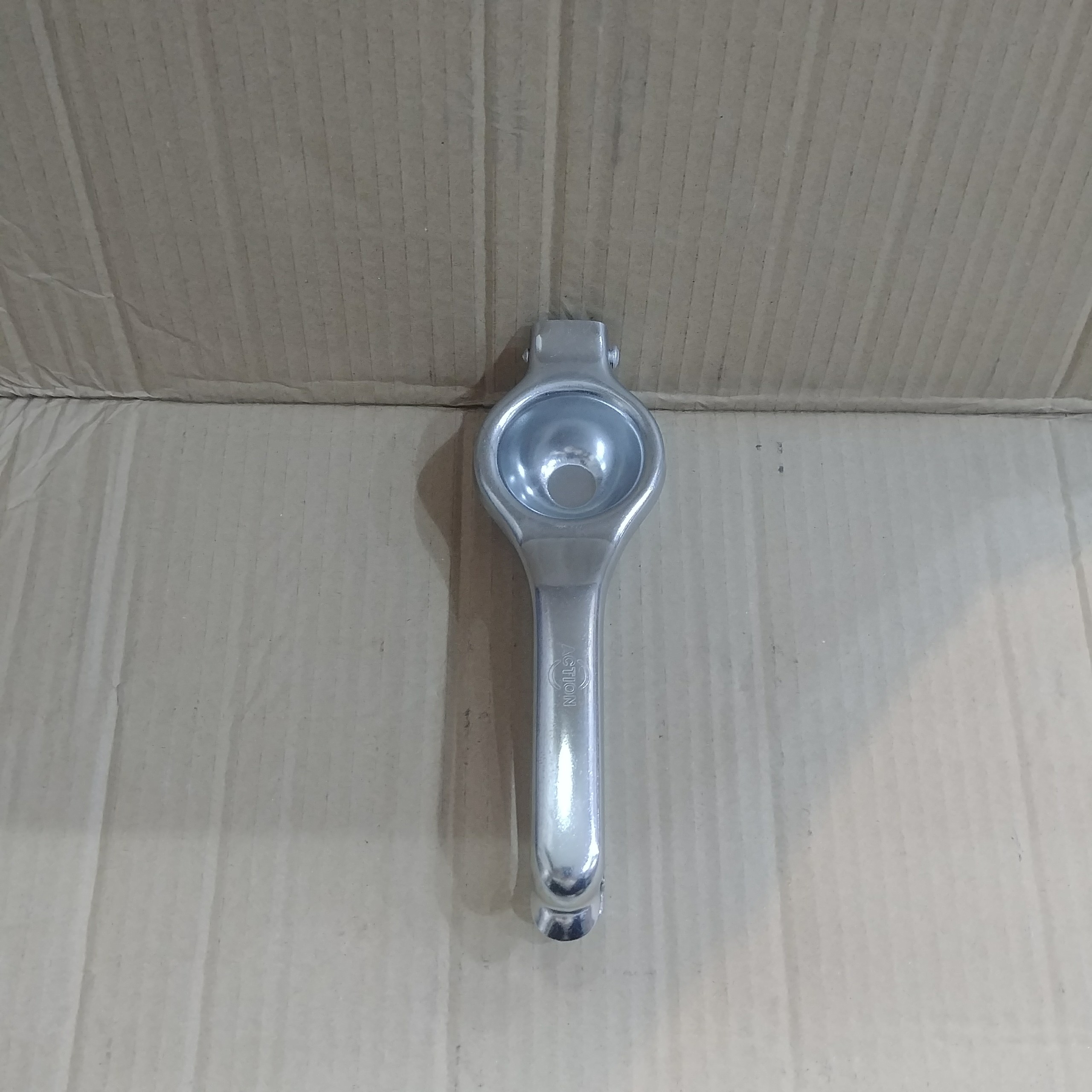 [HCM]DỤNG CỤ VẮT CHANH ÉP CHANH INOX SIZE LỚN