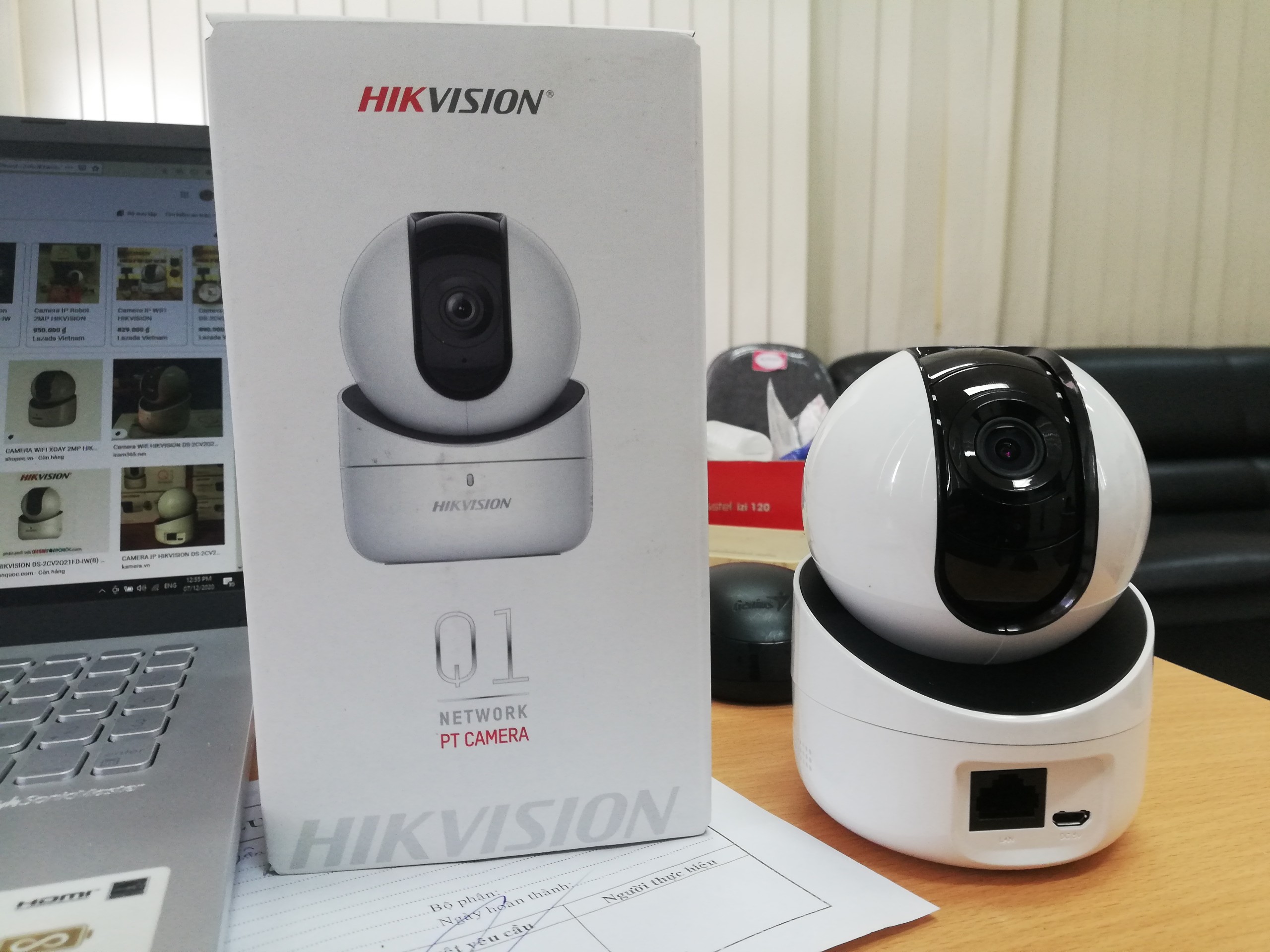 Camera HIKVISION DS-2CV2Q21FD-IW(B) Wifi 2MP xoay 4 chiều