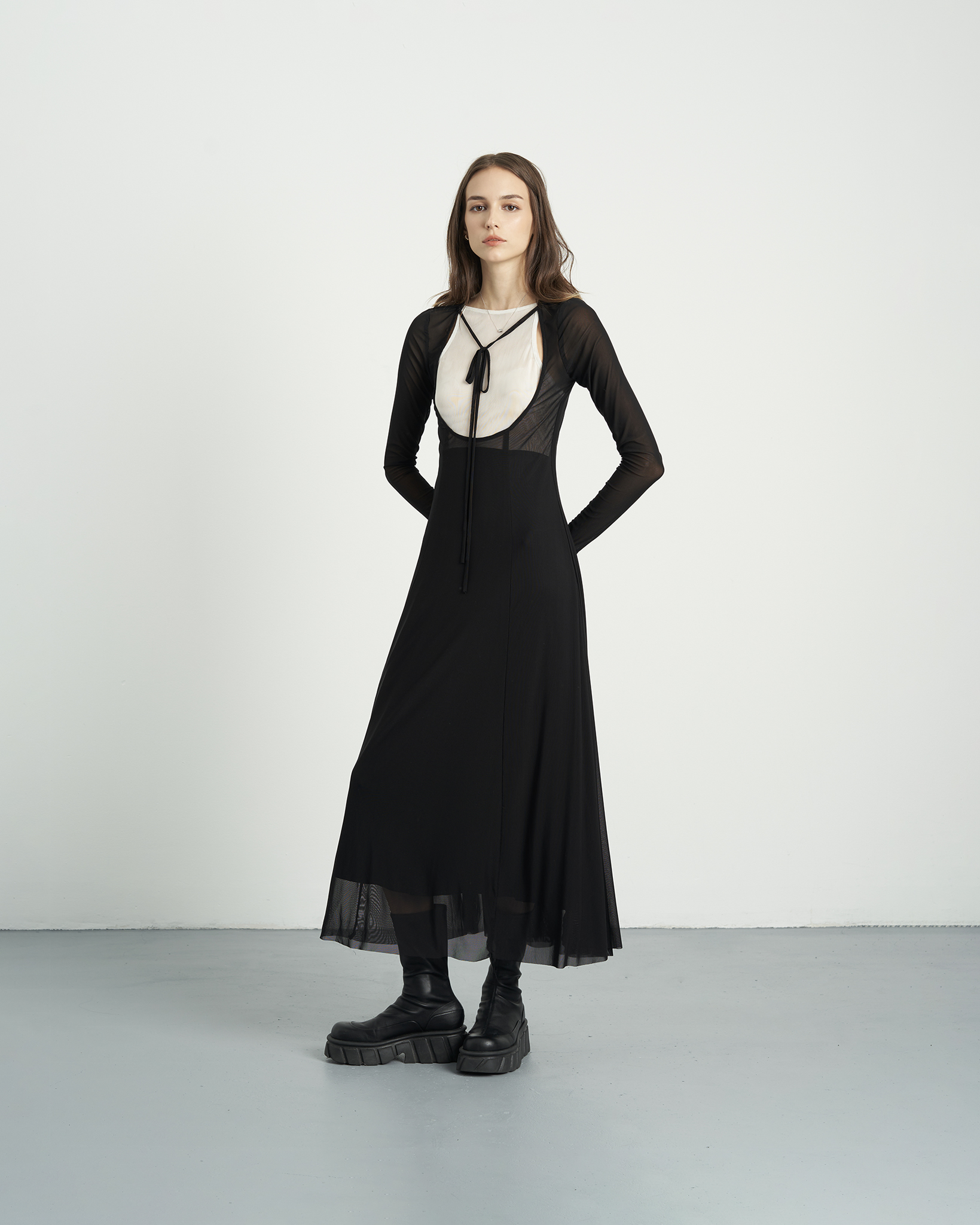 Đầm đen tay dài phối trắng KHÂU BY CQ chất mesh Charlette black&white