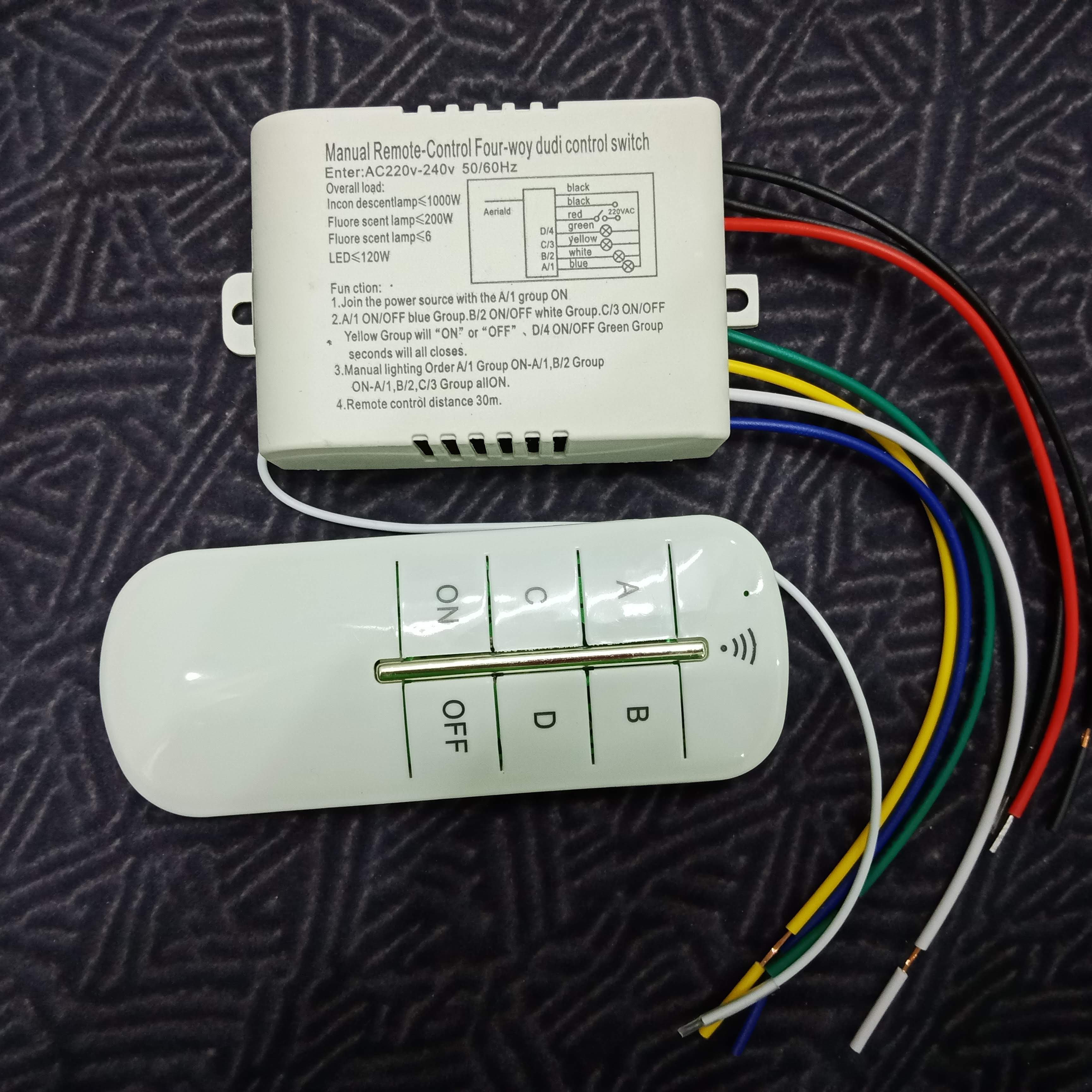 Công tắc điều khiển từ xa không dây sóng RF 4 cổng xuyên tường