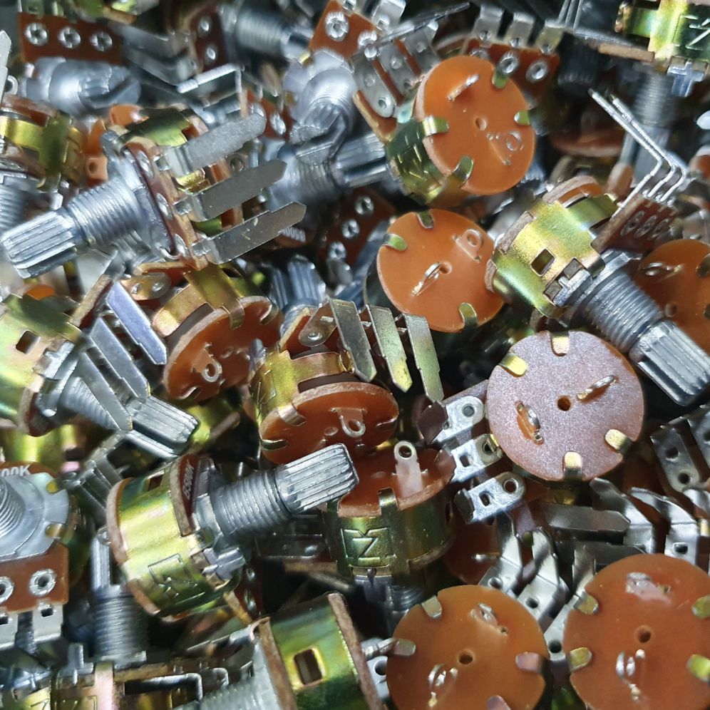 5 chiếc chiết áp có công tắc 500k