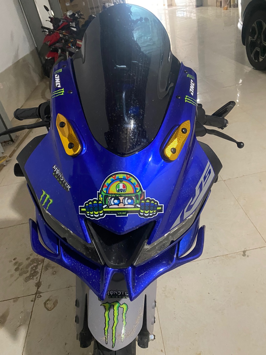 NHÔM CHE CHÂN KÍNH R15
