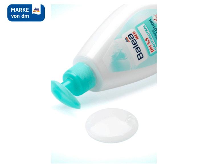 Dung dịch vệ sinh Phụ Nữ Balea chai 300ml