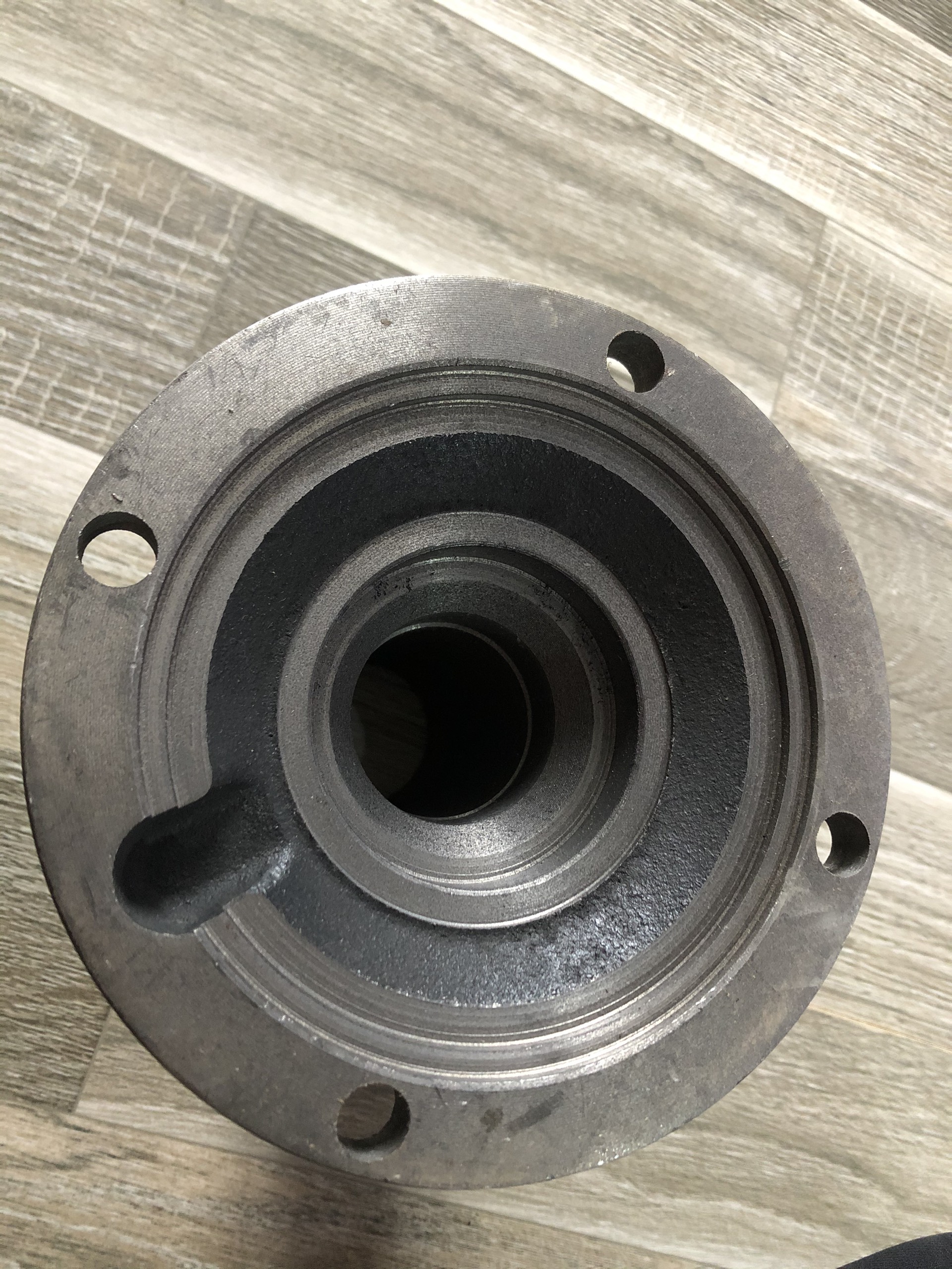 Mặt bích loa kèn EQ140 cho ô tô