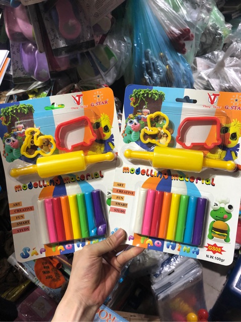 Đất nặn cho bé 8 và 12màu