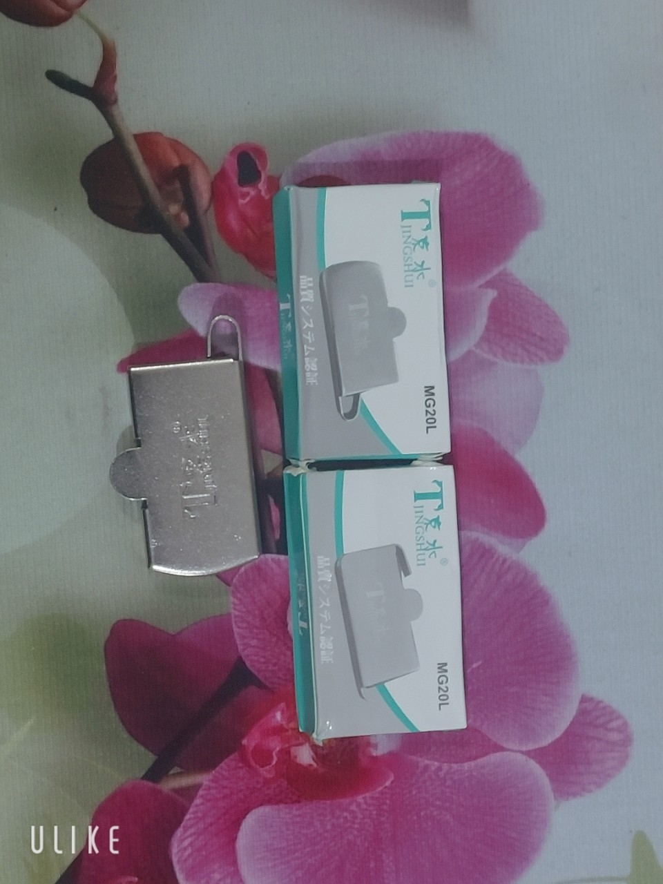 1 cái nam châm cữ lớn cao cấp
